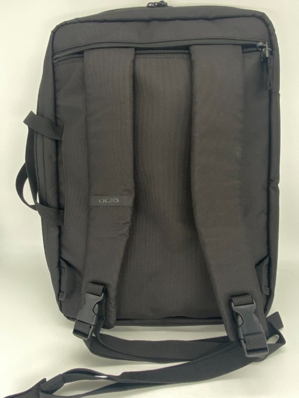 OGIO Pace Pro 10L Backpack Briefcase Top Golf Leagues Laptop Travel Bag NWOT - Picture 3 of 9